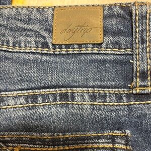 Daytrip Virgo Tailored Blue Jeans Size 33R
Measurements In pics